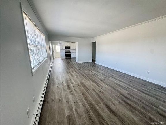 3rd image of 70 Burlington Ave