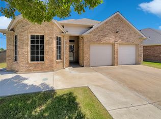 1802 Wood Duck Ct, Midlothian, TX 76065