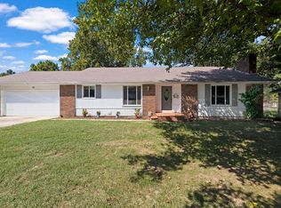 1037 W Crestview Ln, Republic, MO 65738