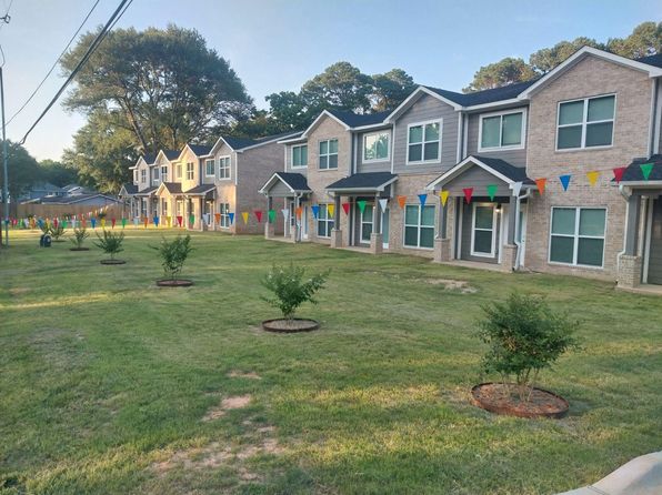3210 Robin Ln