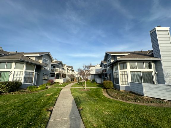 2nd image of 2017 Vista Del Mar Unit 2017