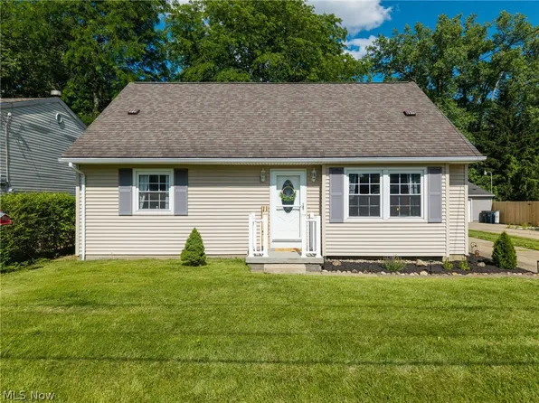 2525 Kingsport Way, Akron, OH 44314