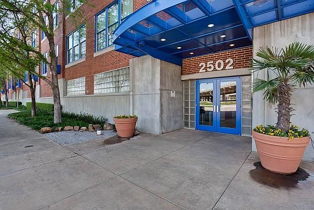 2502 Live Oak St APT 131, Dallas, TX 75204 | Zillow