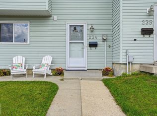 234 Dickinsfield Ct NW, Edmonton, AB T5E5V8