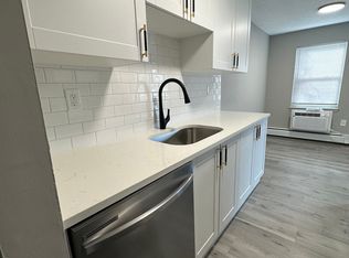 (Undisclosed Address), Branford, CT 06405