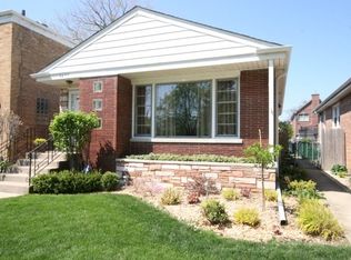 6244 N Kedvale Ave, Chicago, IL 60646