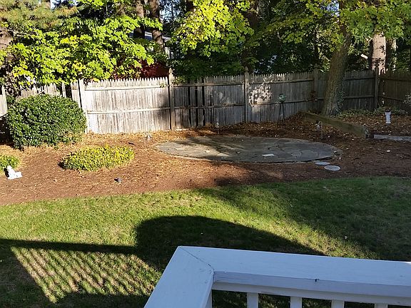 3rd image of 14 Boyden Dr