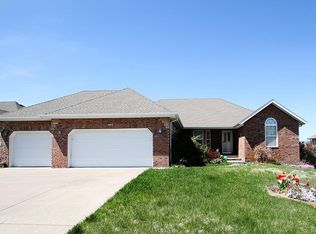 2935 W Grandview St, Springfield, MO 65803