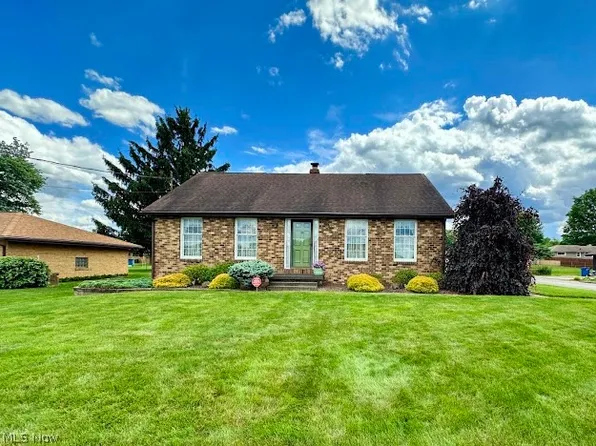 430 Edison St, Struthers, OH 44471
