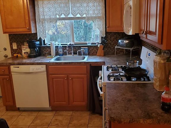 2nd image of 97 Beachview Ave