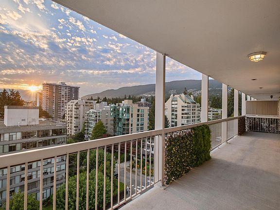 3rd image of 1390 Duchess Ave #902