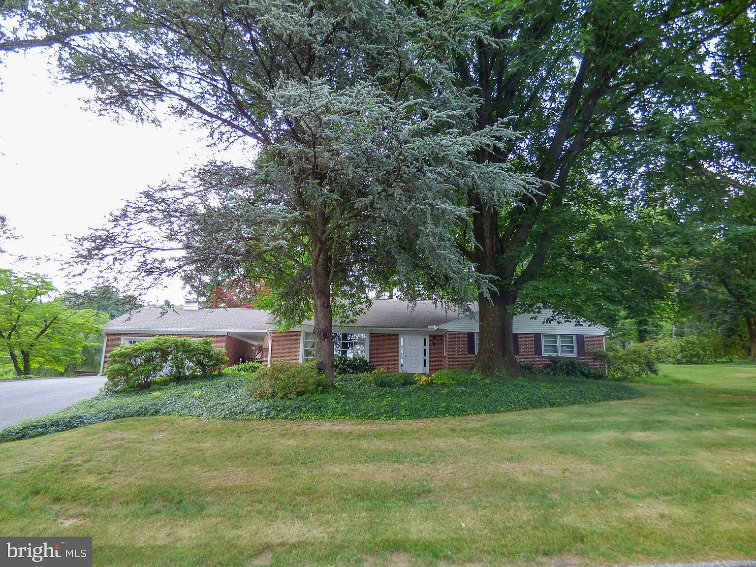 1263 Brockie Dr photo 1