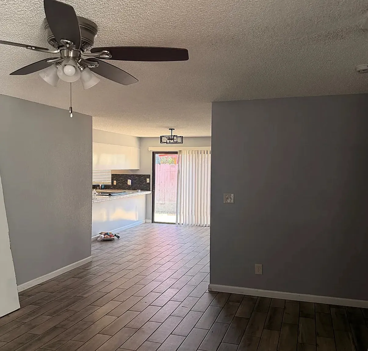 2 bed, 1150 sqft, $1,950 — Photo 2