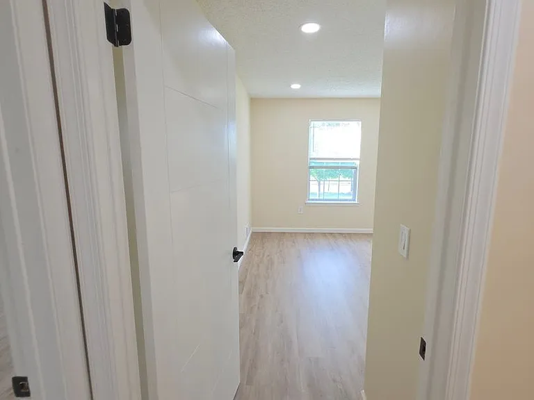 12 Amberly Ct — Photo 15