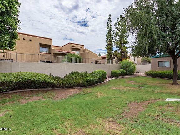 2nd image of 2027 E University Dr Unit 120