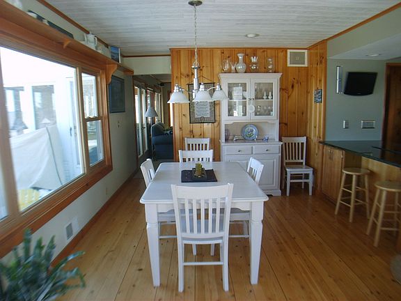 3rd image of 15791 Knapp Shr