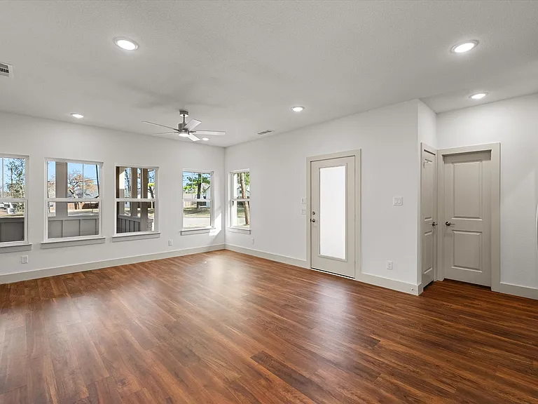 508 E Kimball St #1 — Photo 11