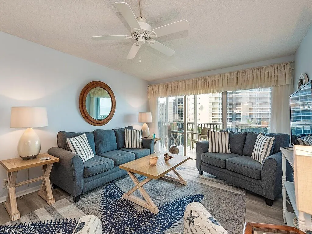 1 bed, 1.0 bath, 800 sqft, $6,000 — Photo 4