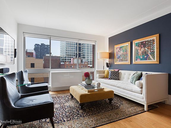 2nd image of 555 W 23rd St APT S8e
