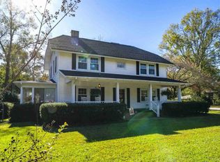 141 E Hampton St, Camden, SC 29020