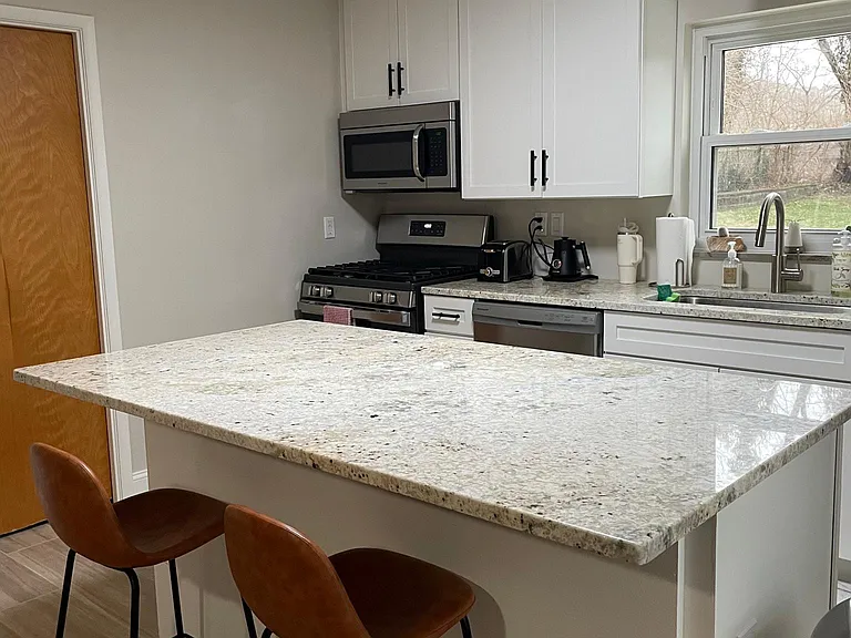 110 Glazier Ave #1 — Photo 12