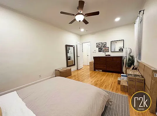 Rented by Realty 2000 Corp | media 12