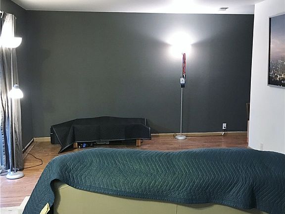 4th image of 625 N Jackson Ave APT C15
