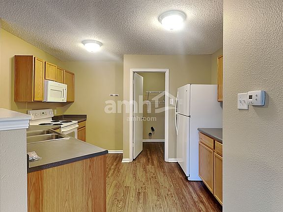 3rd image of 14397 Cuppola Dr