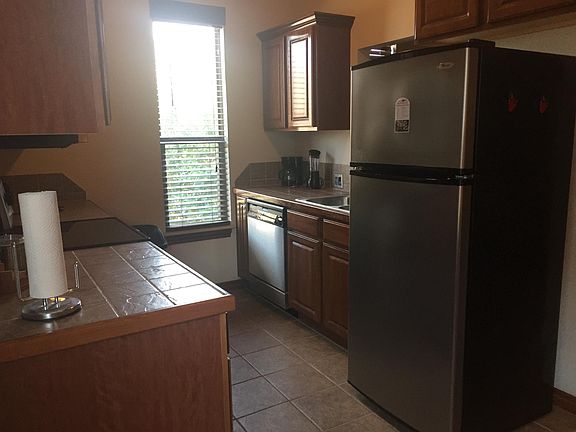 4th image of 1812 Alameda St Unit 125