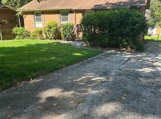 4814 Hidden Valley Rd, Charlotte, NC 28213