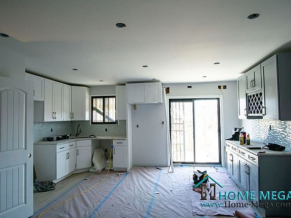 5th image of 428 Underhill Ave