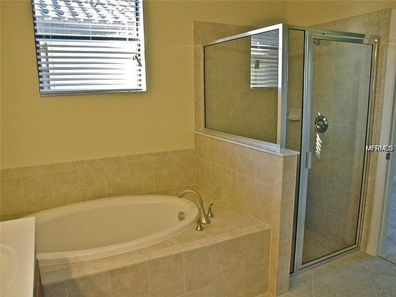 3rd image of 13221 Famiglia Dr