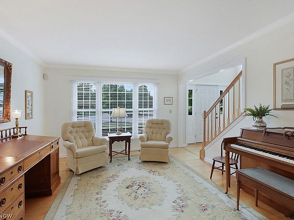 5th image of 10024 Primrose Cir