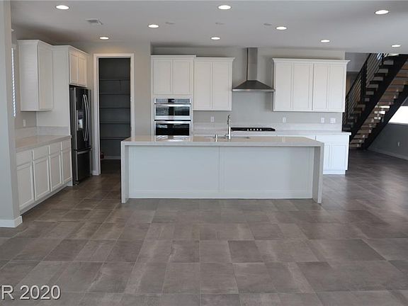 4th image of 10955 White Alder Pl