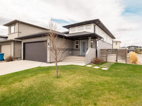 502 E Devonia Rd W, Lethbridge, AB T1J 5J7