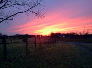 128 Queen Rd, Belwood, NC 28090