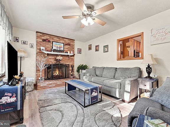 4th image of 5532 Waterford Rd
