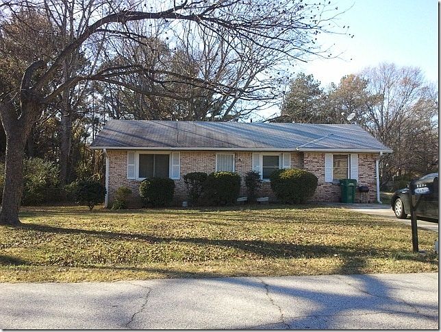 1st image of 5203 Lyndale Cir