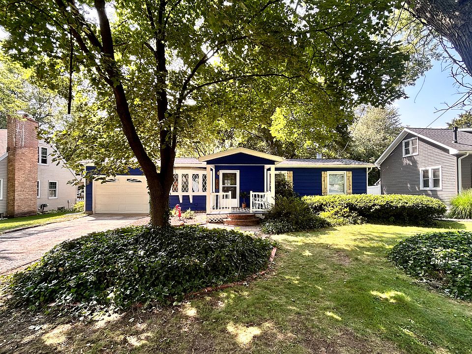 1st image of 1351 Pinehurst Blvd