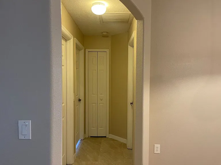 568 Finch Ct — Photo 18