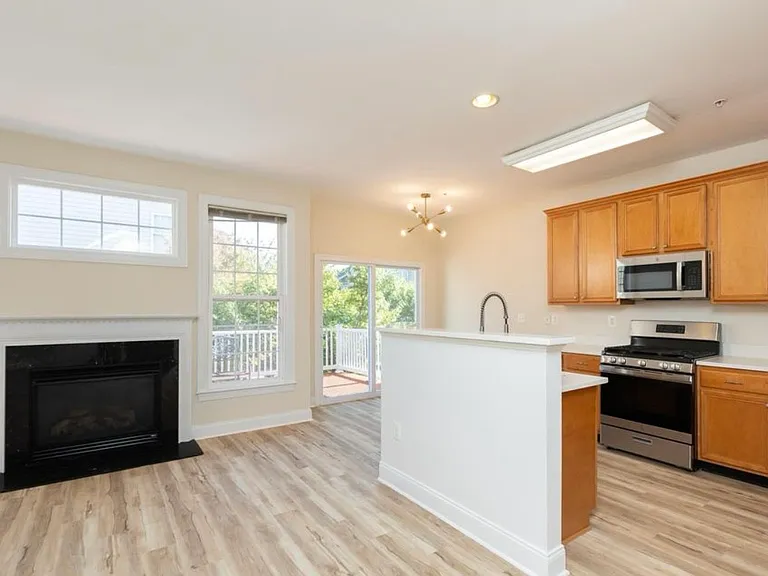 22109 Fair Garden Ln — Photo 2