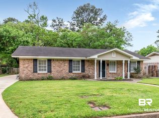 2865 Hilburn Dr, Mobile, AL 36606