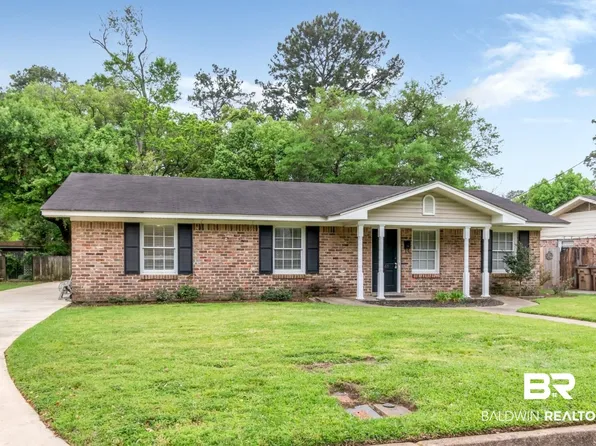 2865 Hilburn Dr, Mobile, AL 36606