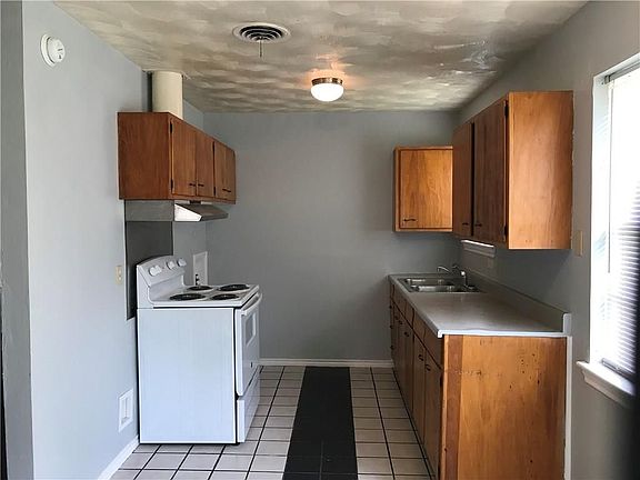 5th image of 3023 Caribbean Dr