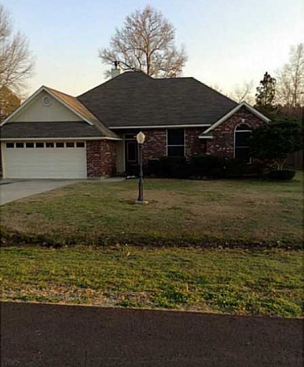 1st image of 129 Lone Oak Dr