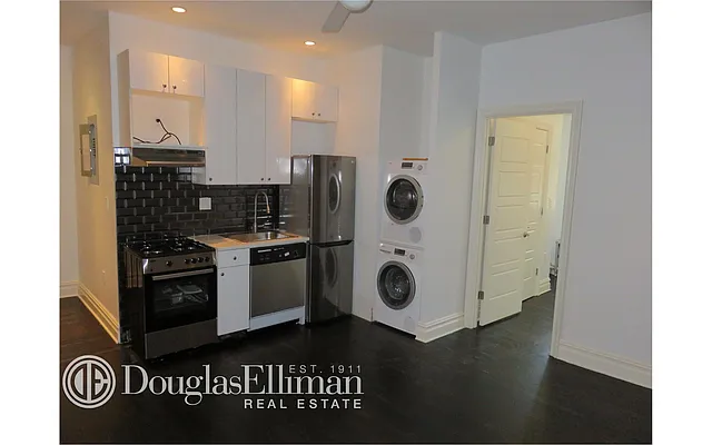 Rented by Douglas Elliman | media 30