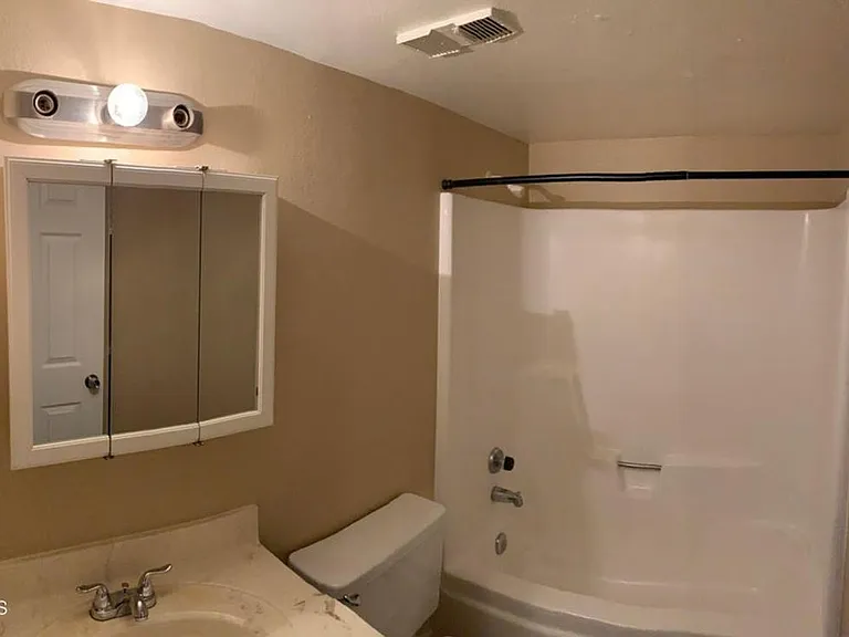 2217 E Cactus Rd #4 — Photo 12