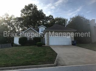 3703 N 10th St, Ozark, MO 65721