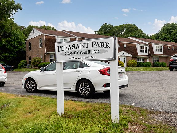 2nd image of 9 Pleasant Park Avenue APT 2I