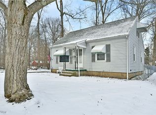 1722 Bradford St NW, Warren, OH 44485